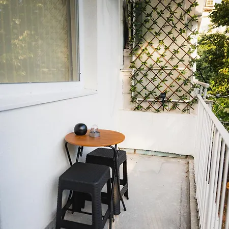 2br Dobrevi * 瓦爾納