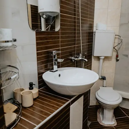 2br Dobrevi * 瓦爾納