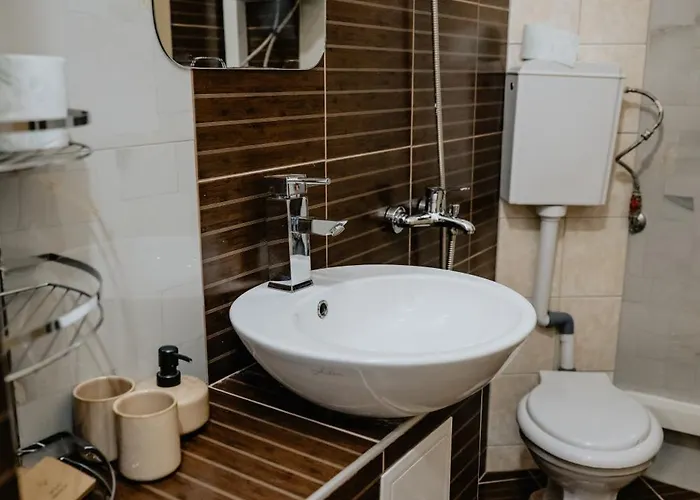 2br Dobrevi * ヴァルナ